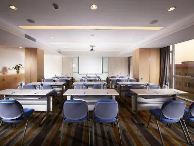 Holiday Inn Express Zhengzhou Airport By Ihg Xinzheng  China